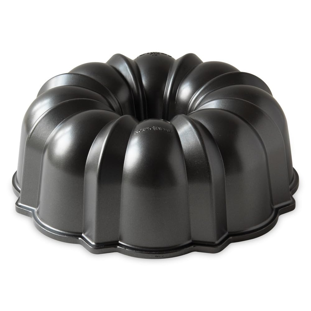 Nordic Ware Gray / 12-Cup / Original 12 Cup Bundt Pans