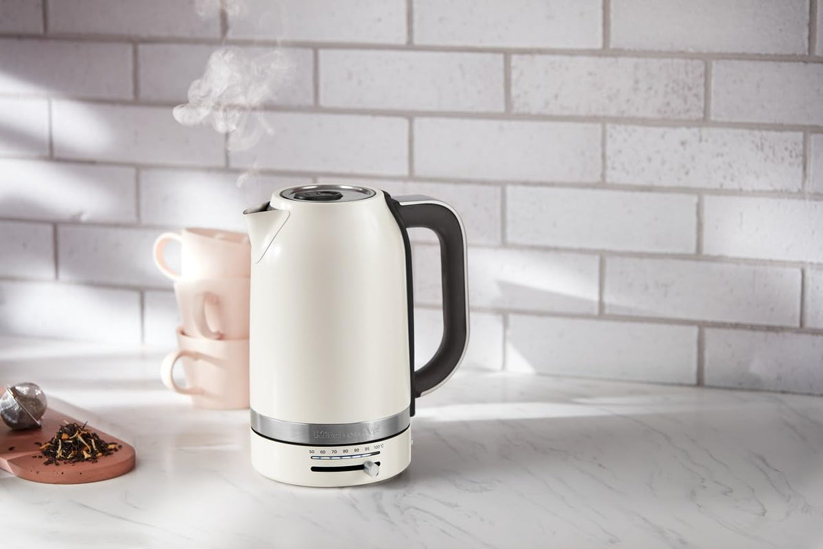 KitchenAid Porcelain White / 1.7 Liters / 1 Electric Kettles