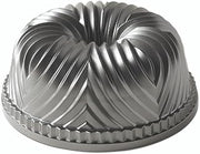 Nordic Ware Bavaria Bundt Pan, 10-Cup, Graphite