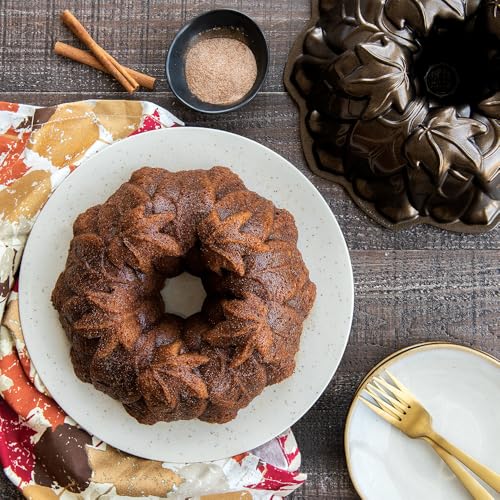 Nordic Ware Bundt Pan / 10.4x10.4x3.8 / Bronze Bundt Pans