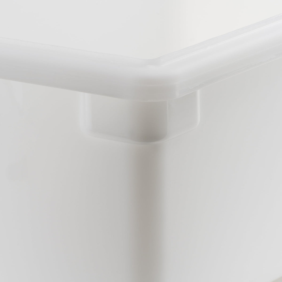 Winco 18" x 26" x 9" / 9" Deep / White Containers