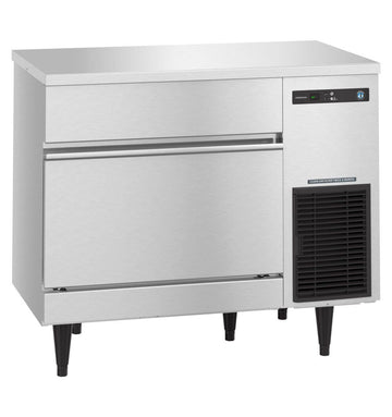 Air-cooled Square Cuber Ice Machine by HOSHIZAKI – 75 pounds, Model IM-200BAK