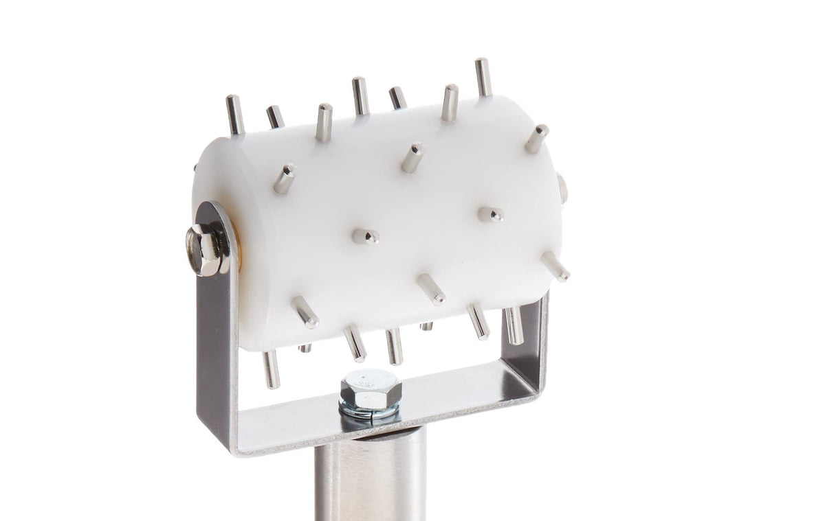 Dough Roller Docker by Winco – Medium, Stainless Steel, White, Stainless Steel, Model rd-2