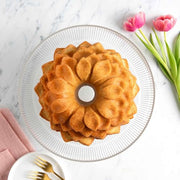 Nordic Ware Toffee / 10 cups / Blossom Bundt Pans