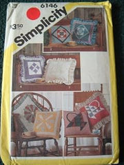 Simplicity Craft Pattern 6146 Set of 15 Patchwork Pillows