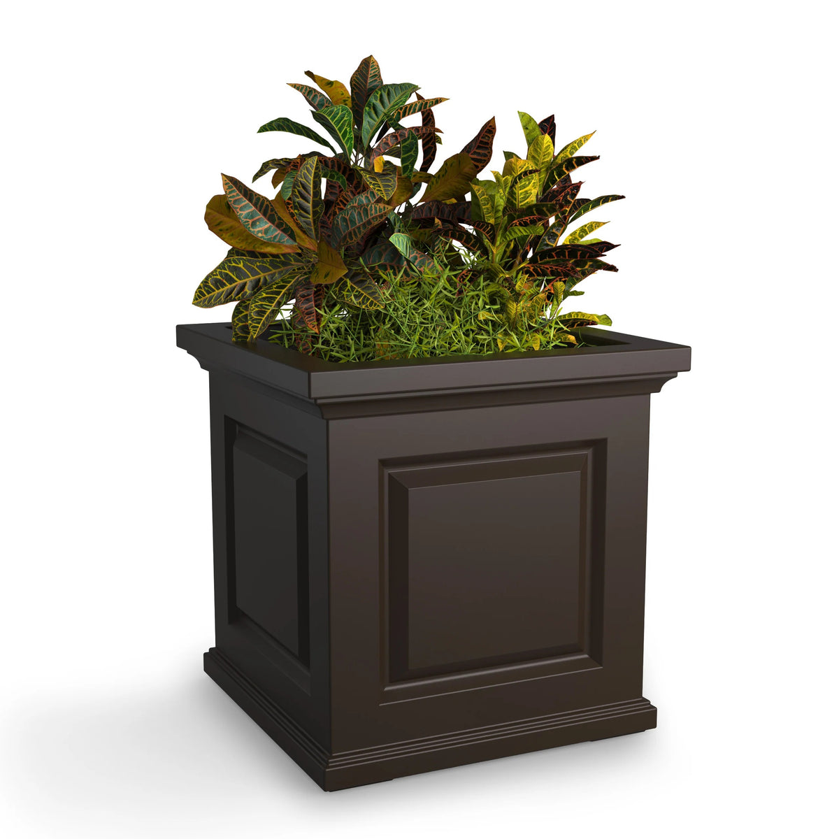 Mayne 4846-ES Nantucket Espresso Planter, 10.9 dry gallons, Brown - Default Title