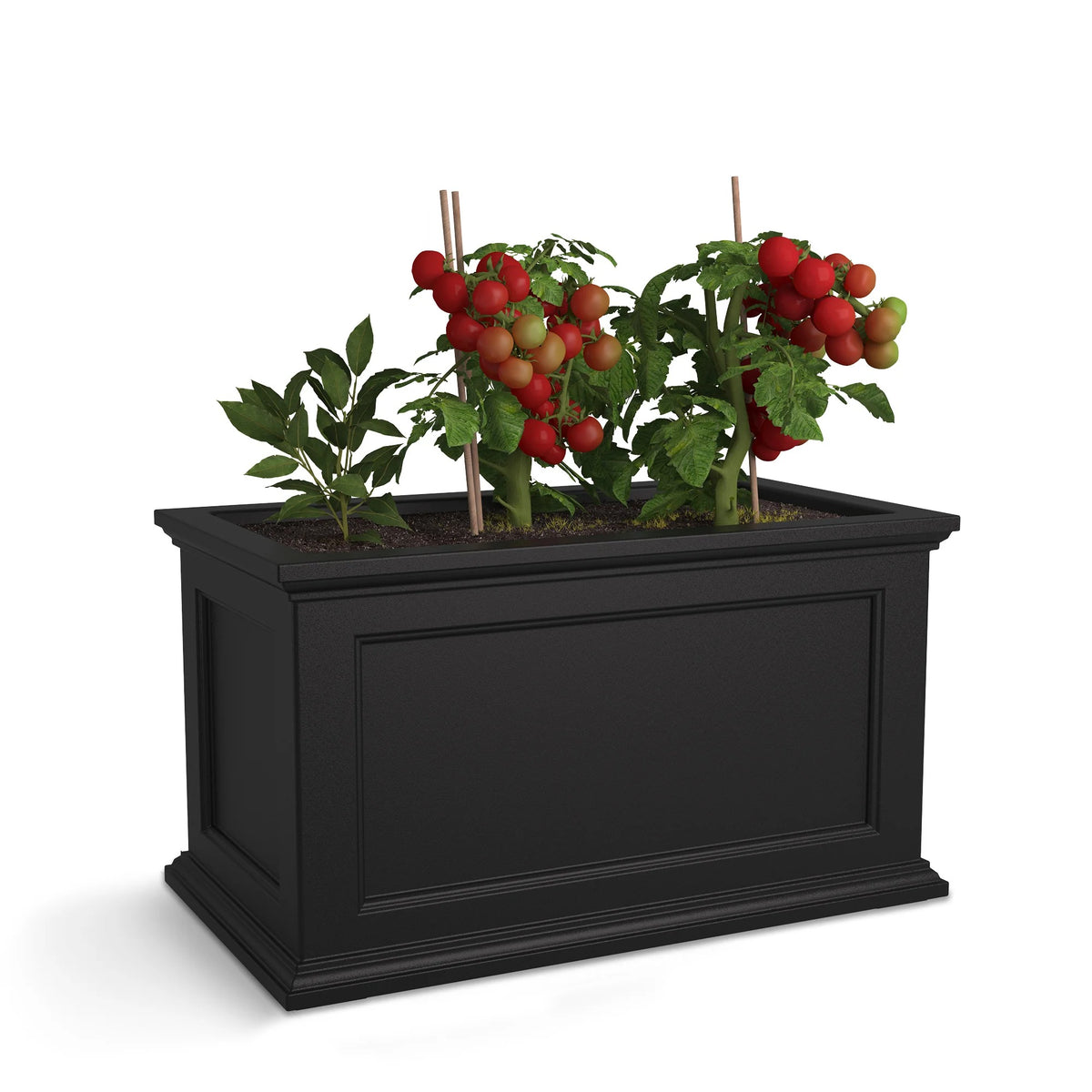 Mayne Fairfield Planter, Black - 16 gal. 22 dry gallons