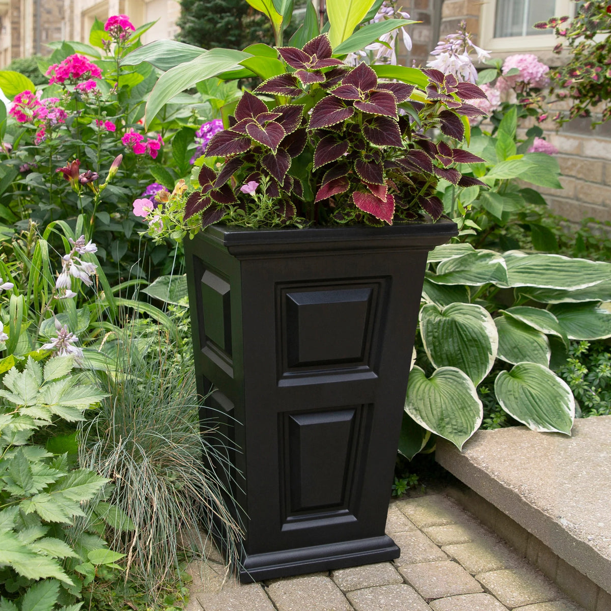 Mayne 7829 Wyndham Planter, 5 gal. 6 dry gallons, 2/Pack - photo 5