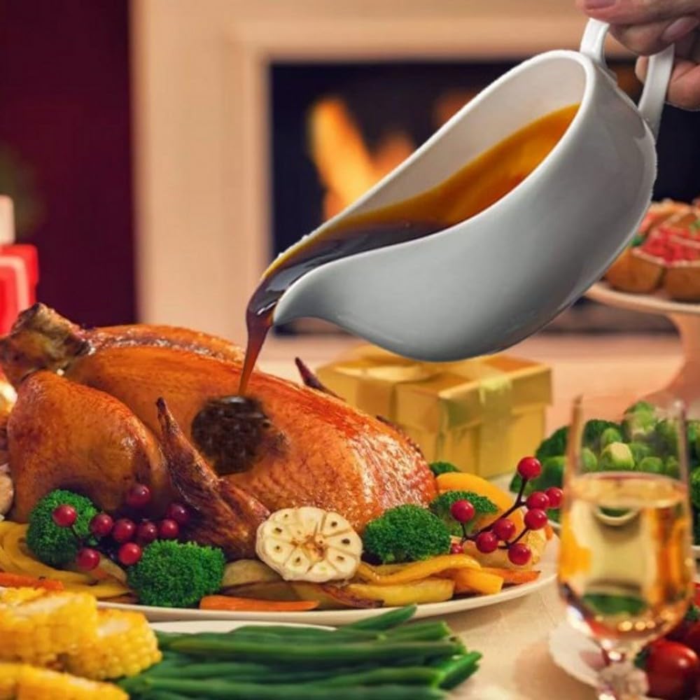 Qlans Ceramic Gravy Boat With Ladle, 17 Ounces, White