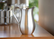 Bell Pitcher by Service Ideas – 67.6 Ounces, 2.0 liters, Stainless Steel, Without Ice Guard, Model WPB2BSNG