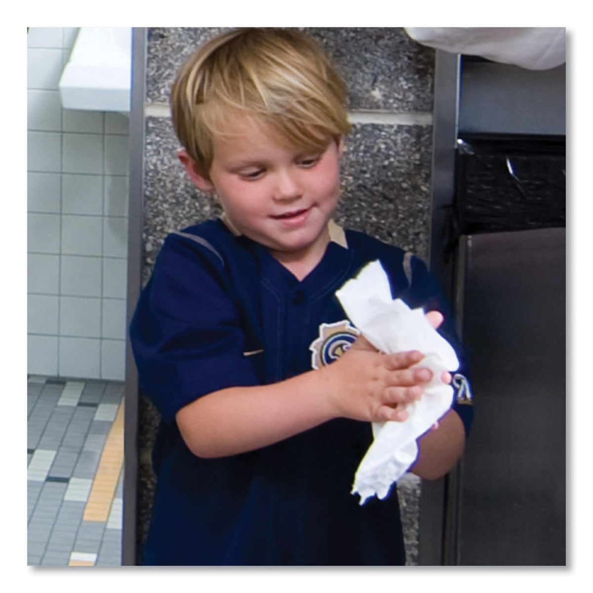 SCA TISSUE NORTH AMERICA LLC SCA Tissue 290089 CPC 7.75 x 700 ft. Tork Advanced Matic Hand Towel Roll44 – White - Case of 6