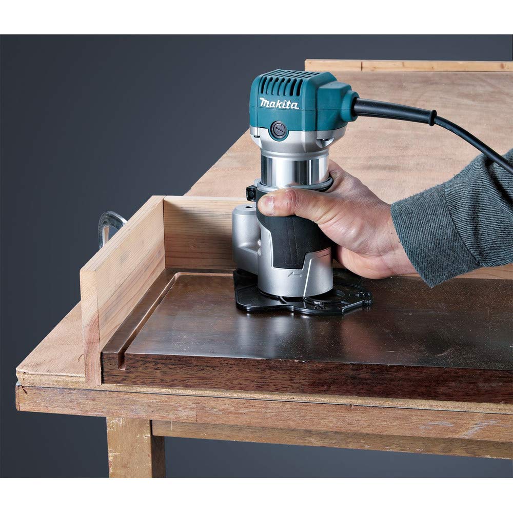 1-1/4 HP* Compact Router Kit by Makita – One Size, Aluminum, Factory, Model RT0701CX3