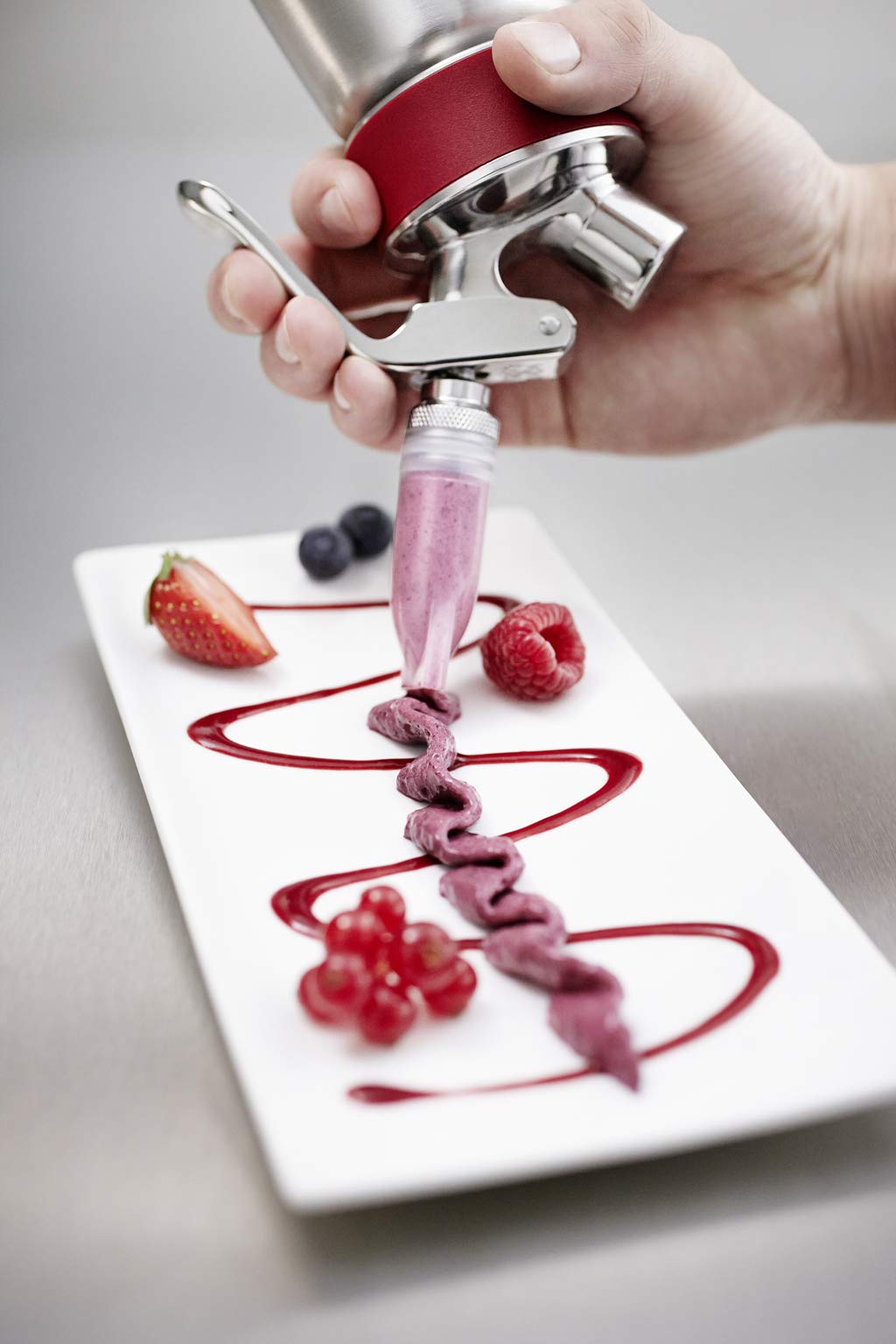 iSi North America Six - 1/2 Pint / Red / Gourmet Whipper Cream Chargers & Whippers