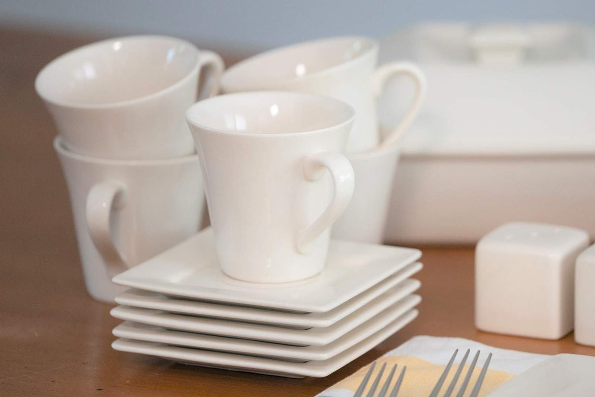 10 Strawberry Street Cream White / 30 PC / 1 Dinnerware Sets