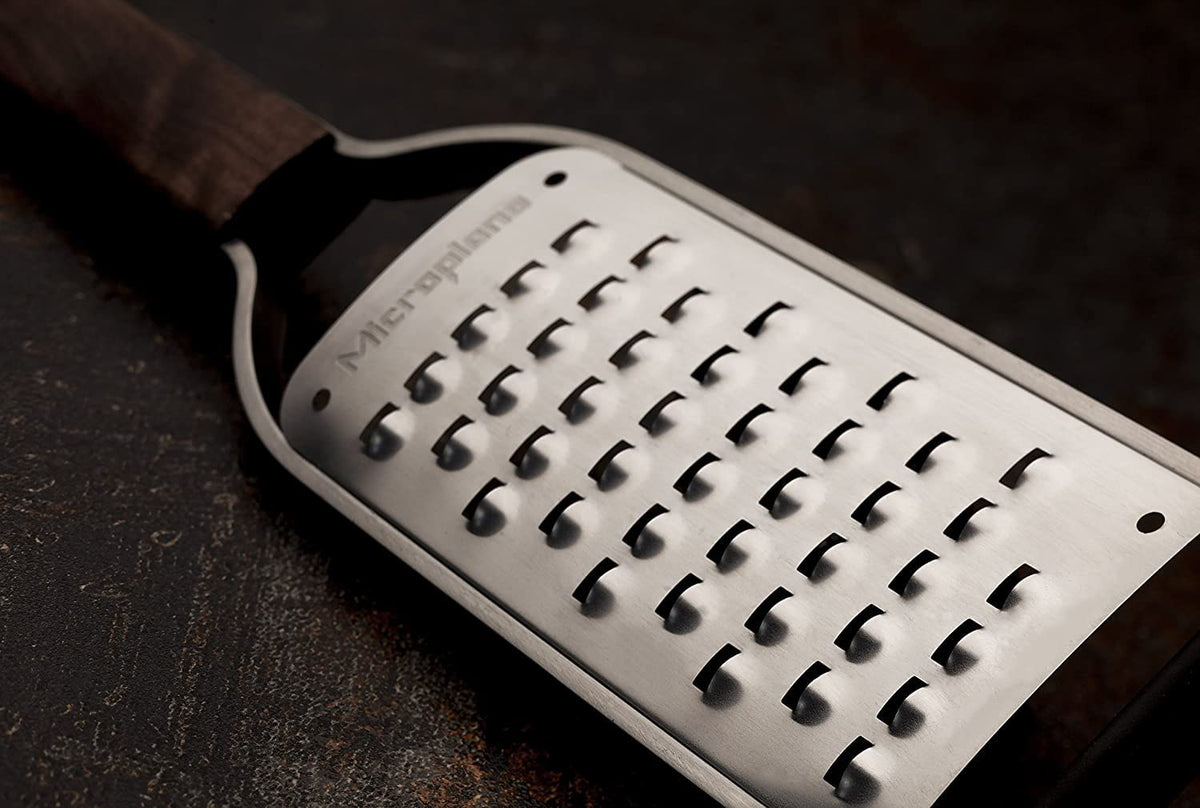 Master Series Wood Handle Stainless Steel Frame Extra Coarse Blade Cheese Grater by Microplane – 18/8, Stainless Steel, Silver, Model 15403