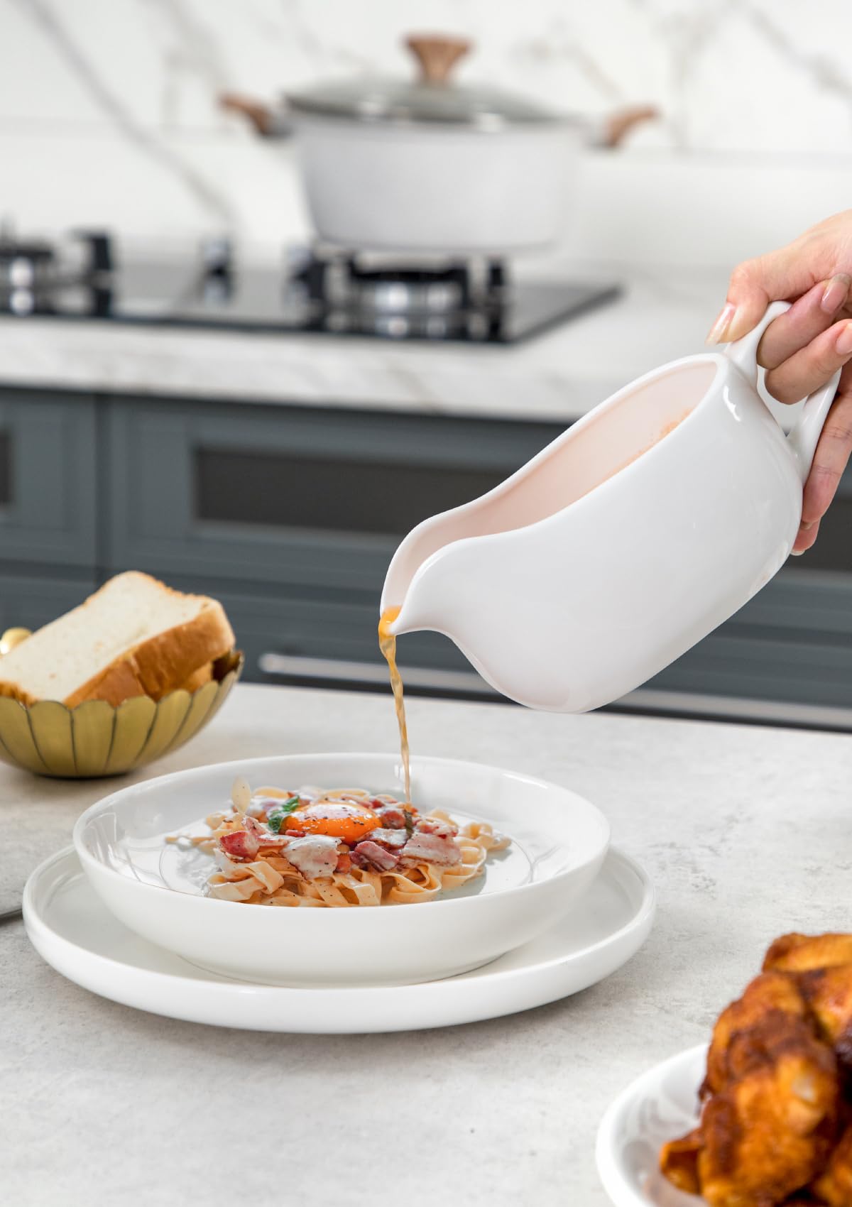 Nucookery Porcelain Gravy Boat with Warmer, 18 Ounce Capacity, White