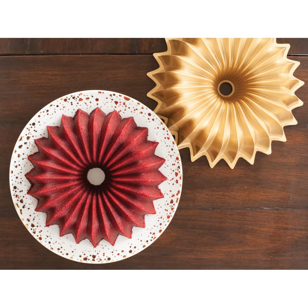 Nordic Ware Bundt, 10-Cup / Bundt Pan / Gold Bundt Pans
