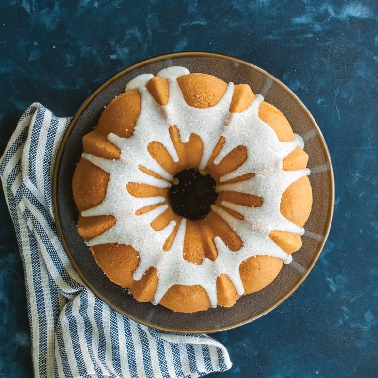 Formed Bundt by Nordic Ware – 12 Cup, 12.0 cups, Aluminum, Twilight Blue, Model 51166AMZ