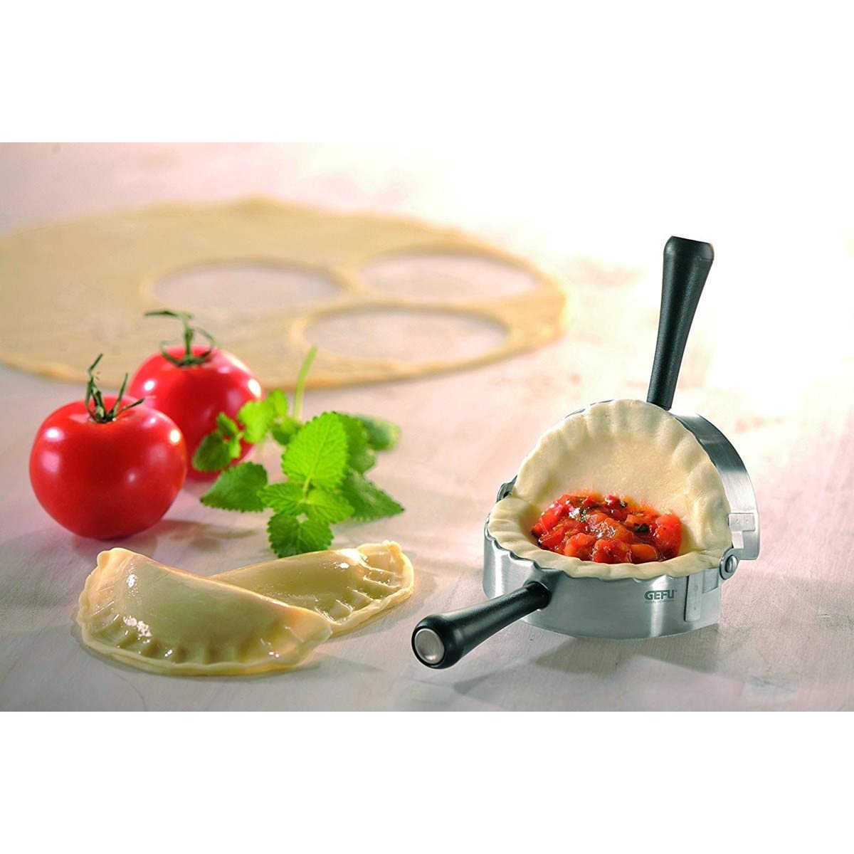 28490 Ravioli & Pasta Mold Round by GEFU – 23.1 x 11.4 x 2.6 cm, Plastic, Silver, Model GF28490