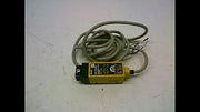 Omron E3S-X3CB4 Photoelectric Switch, Automatic Operation, Yellow