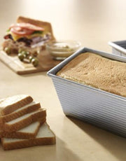 Bakeware Pullman Loaf Pan by USA Pan – 9 x 4, 1 pounds, Alloy Steel, Aluminized Steel, Model 1175PM-6