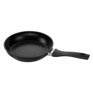 by ZWILLING Breeze Frying Pan 24 cm with Non-Stick Ceramic Coating Suitable for Induction Cookers by HENCKELS – 24 cm, 1.63 liters, Ceramic Aluminium, Schwarz, Model 1033204