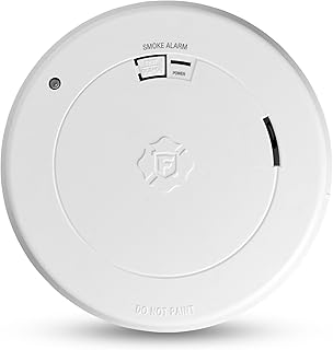 First Alert 10-Year Battery Smoke Alarm Slim Profile with Light | SM210L