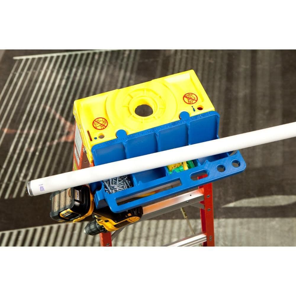 Werner 1 / 12 feet / Orange Step Ladders