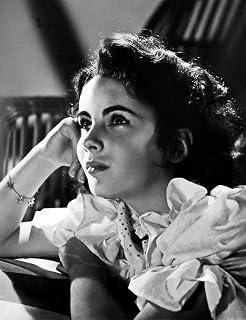 Elizabeth Taylor by Hollywood Photo Archive - 11x14 Art Print Poster