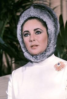 Elizabeth Taylor by Hollywood Photo Archive - 16x24 Art Print Poster