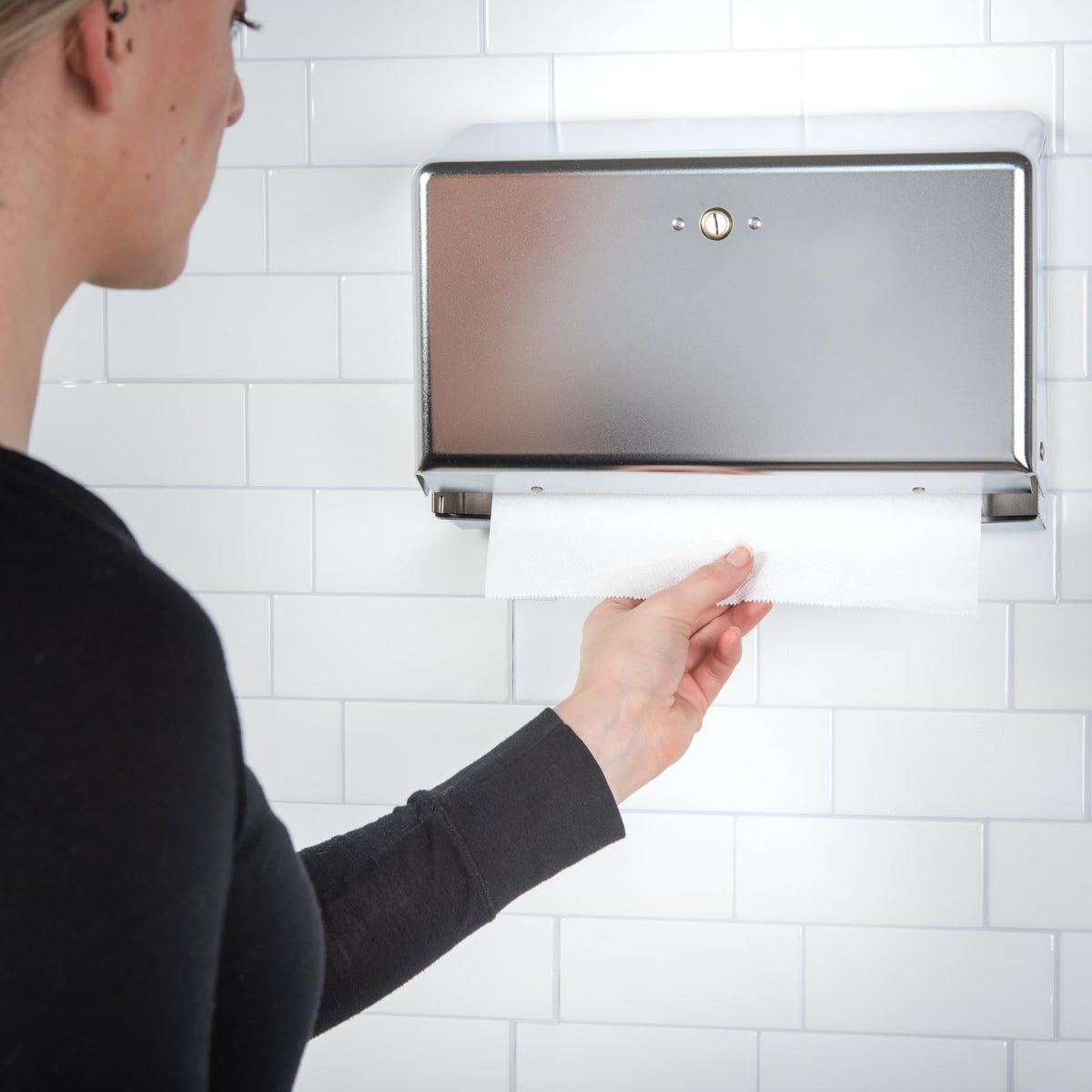 Mini C-Fold/Multifold Commercial Towel Dispenser by Carlisle FoodService Products – 250 Multifold/150 C-Fold, Stainless Steel, Chrome, Model T1950XC