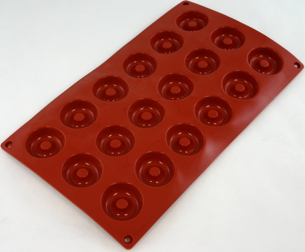 World Cuisine Non-Stick Silicone Mold by PADERNO – 11.88 inches by 6.88 inches, Silicone, Red, Model 47742-05