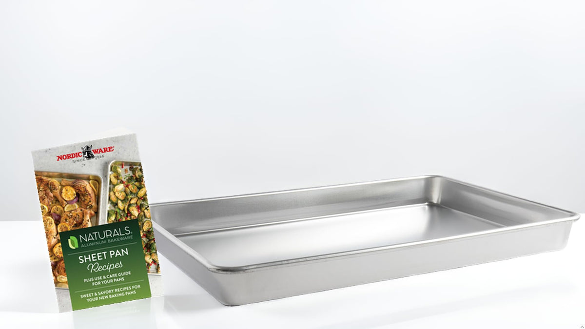 Naturals Big Batch Pan with Recipe Booklet by Nordic Ware – Extra-Large High-Sided + Recipe Booklet, Aluminum, Natural, Model 35709AMZM