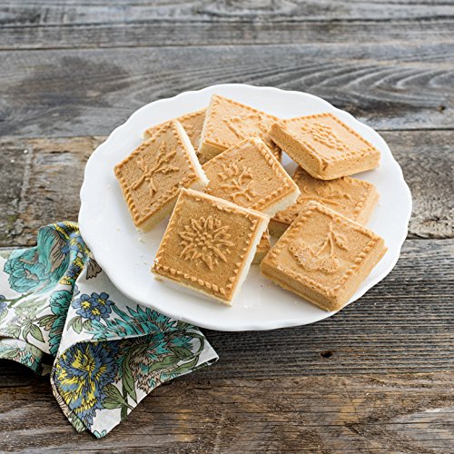 Nordic Ware Non-stick / 9x9 Inches (Pack of 3) / English Shortbread Shortbread