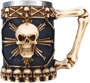 Treasure Cove P714533 Skull and crossbones decorated mug with poly resin exterior