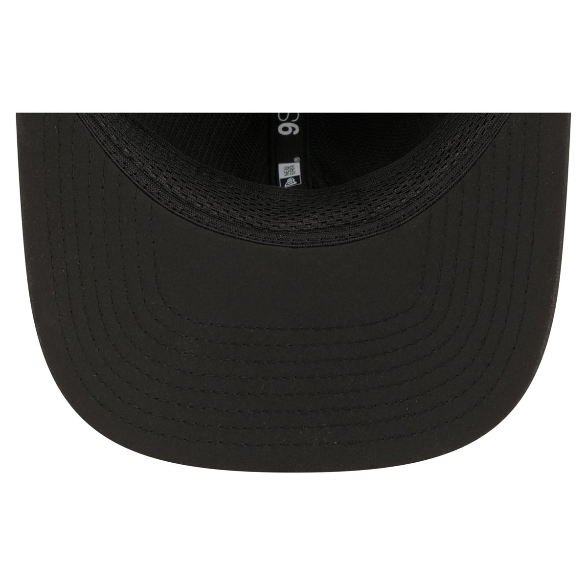Men's Black Washington Commanders 2026 Sideline 9SEVENTY Adjustable Hat by New Era – 84% Polyester/16% Elastane, Washington Commanders, Black, Model 26 Nfl Sideline 9seventy Ss