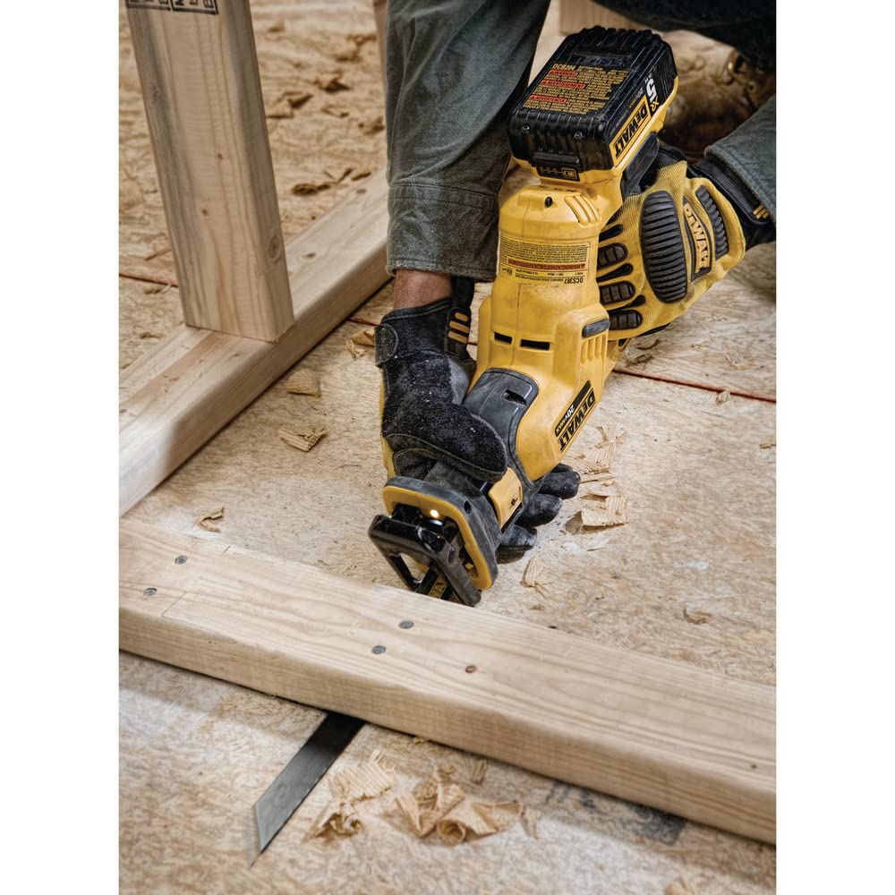 DEWALT 20V Compact Saw (Tool Only) / Saw / One Size Reciprocating Saws