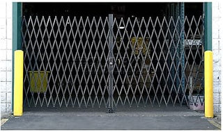 Global Industrial 10'W Double Folding Security Gate, 5'H