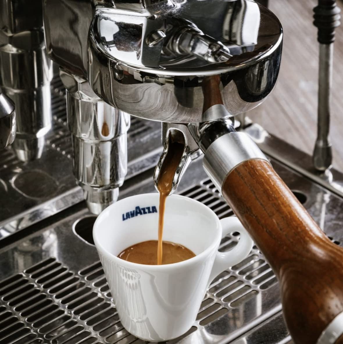 Gran Riserva Whole Bean Coffee Blend by Lavazza – 35.27 Ounce (Pack of 1), Black