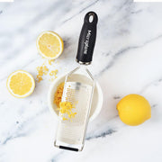 Gourmet Series Hard Cheese Grater (Fine by Microplane – Fine, Stainless Steel, Black, Model 45004