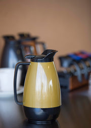 Service Ideas Gold / 67.6 Ounces / Classic Thermal Carafes