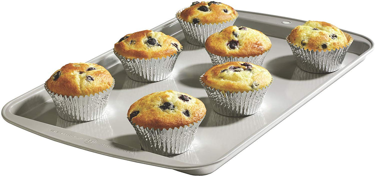 Foil Cupcake Liners by Reynolds – Silver