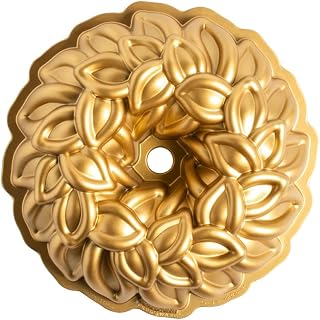 Nordic Ware Laurel Wreath Bundt, 10-Cup, Gold