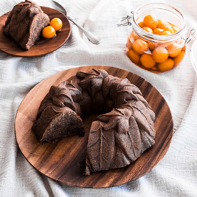 Harvest Leaves Bundt Pan by Nordic Ware – 10.4x10.4x3.8, 9.0 cups, Aluminum, Bronze, Model 85948