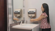 XLERATOR 5.5 amps; 277 volts / Standard Nozzle / Brushed Stainless Steel Bath