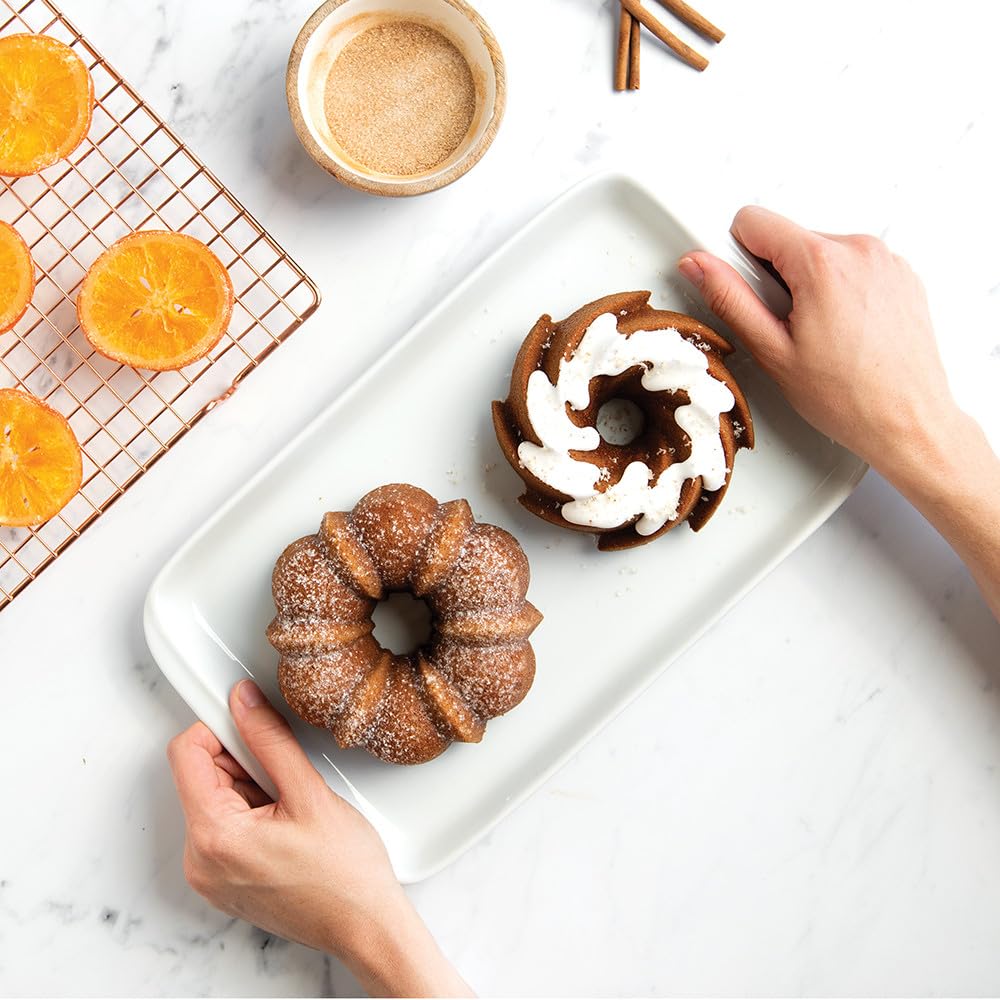 Classic Bundt Duet by Nordic Ware – 5 Cups, Aluminum, Gold, Model 97277