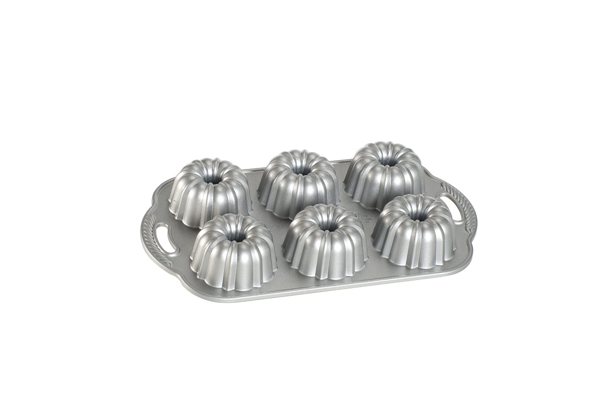 Anniversary by Nordic Ware – 4.5 Cup, 4.5 cups, Aluminum, Silver, Model 86237