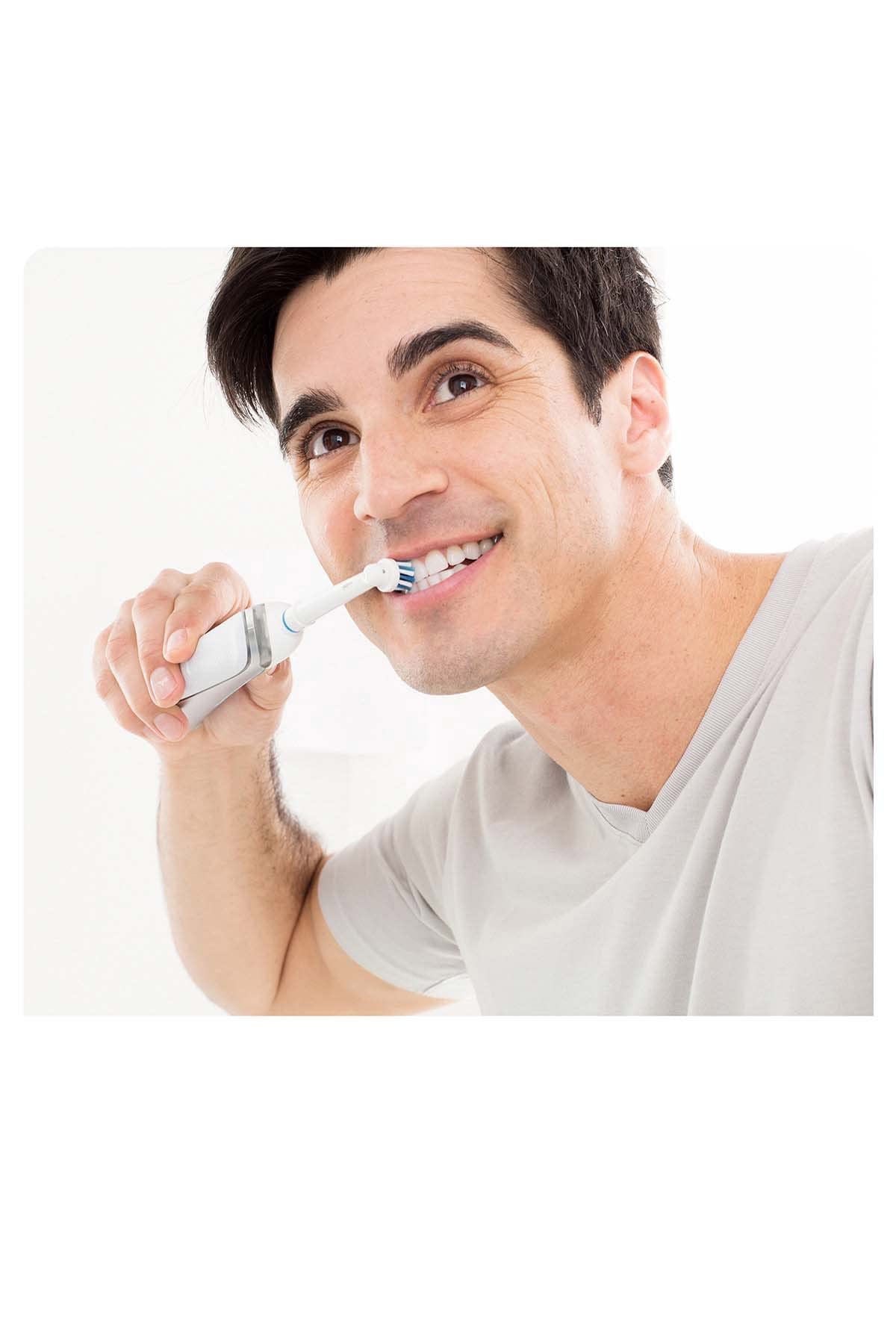 Cross Action Replacement Brush Heads Eb50 - Pack of by Oral-B – 1 Count (Pack of 4), Nylon, White, Pack of 4, Model 80302548