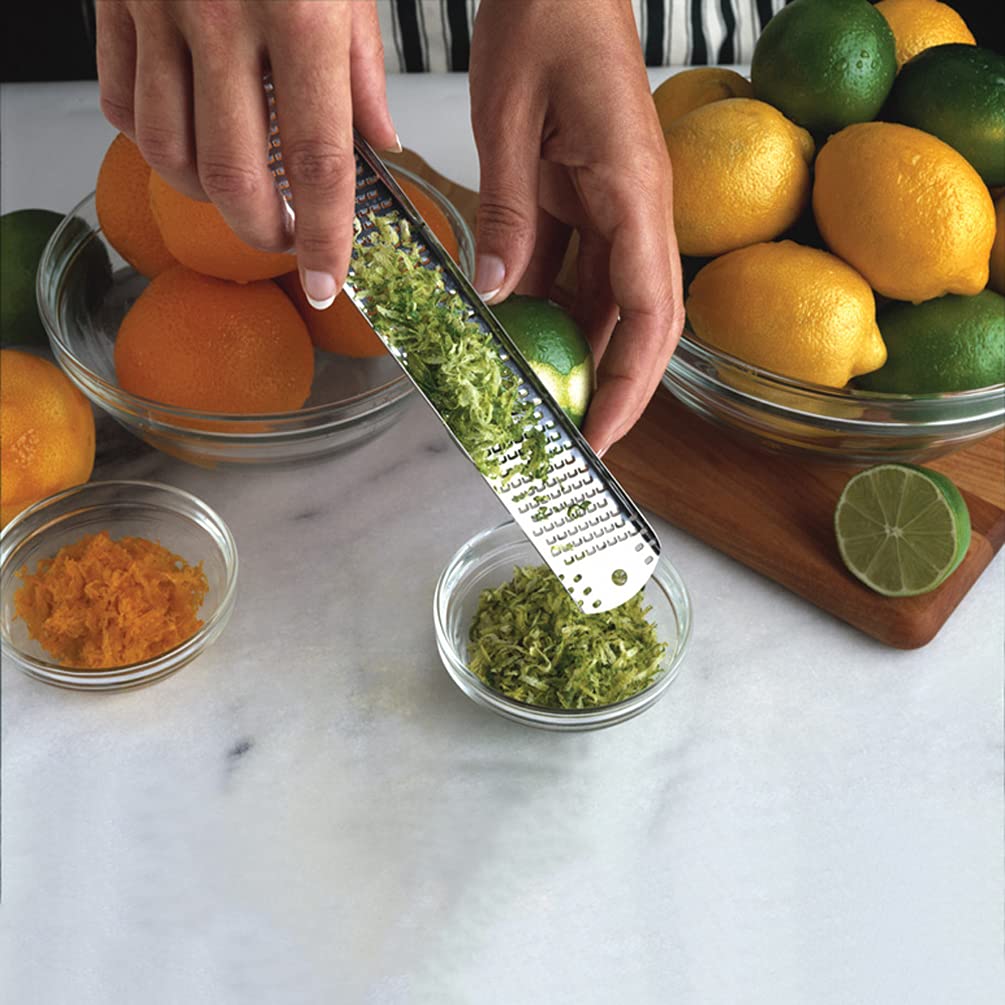 All-Stainless Steel Lemon Zester Tool by Microplane – 1 - Pack, Silver, Model 40001E