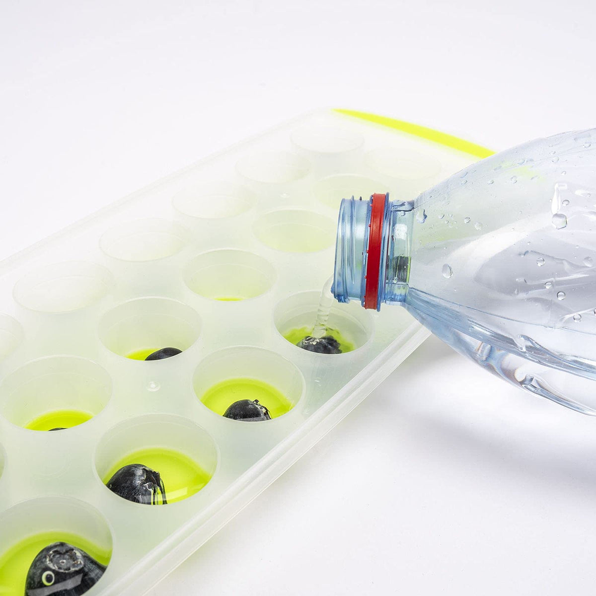 Ice Cube Tray by Westmark – Polypropylene TPE, Transparent, Green., Model 52112270